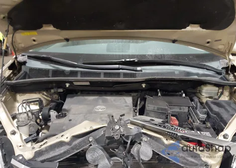 2013 Toyota Sienna Xle V6 8 Passenger z USA, uszkodzony, nr VIN 5TDYK3DC8DS358422